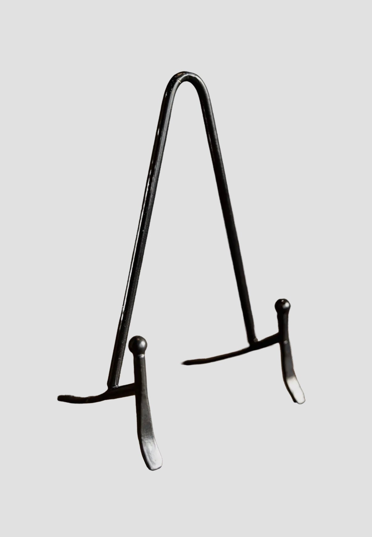 Iron Tabletop Easel | Minimalist Display Stand for Artwork, Photos & Signs