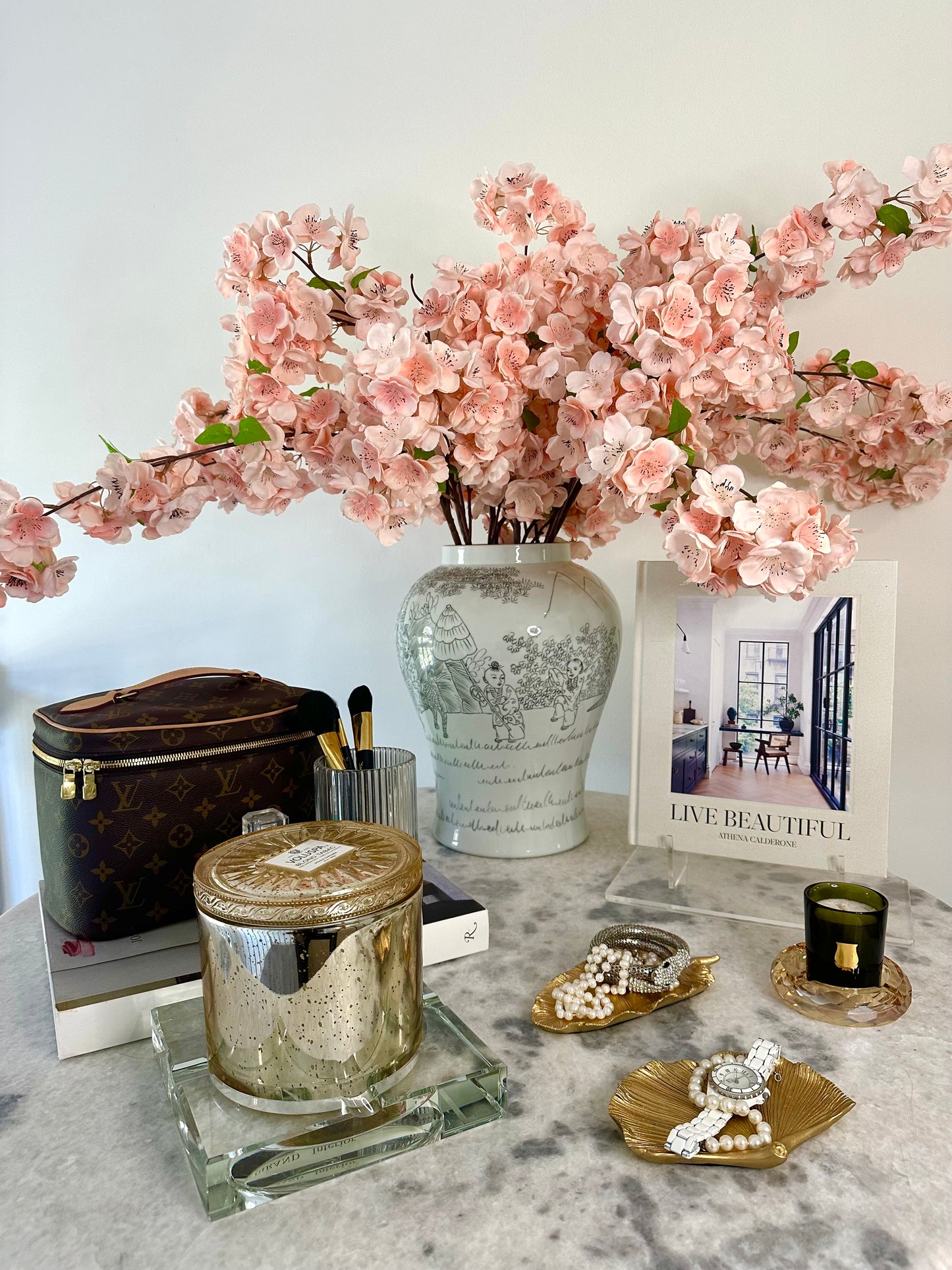 Faceted Crystal Candle Holder — Luxury Glass Decor