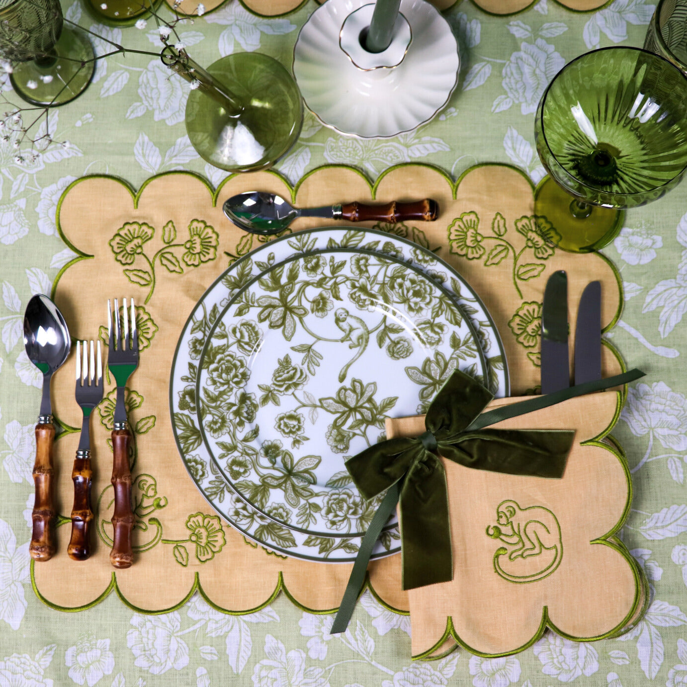 Pembroke Safari Dinner Plate - Set of 4 (+1 Bonus Plate)